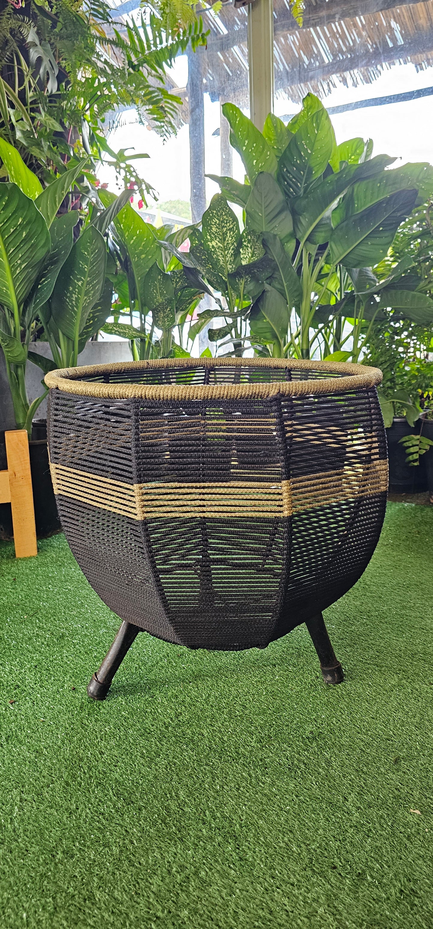 Weaved Rope Stand