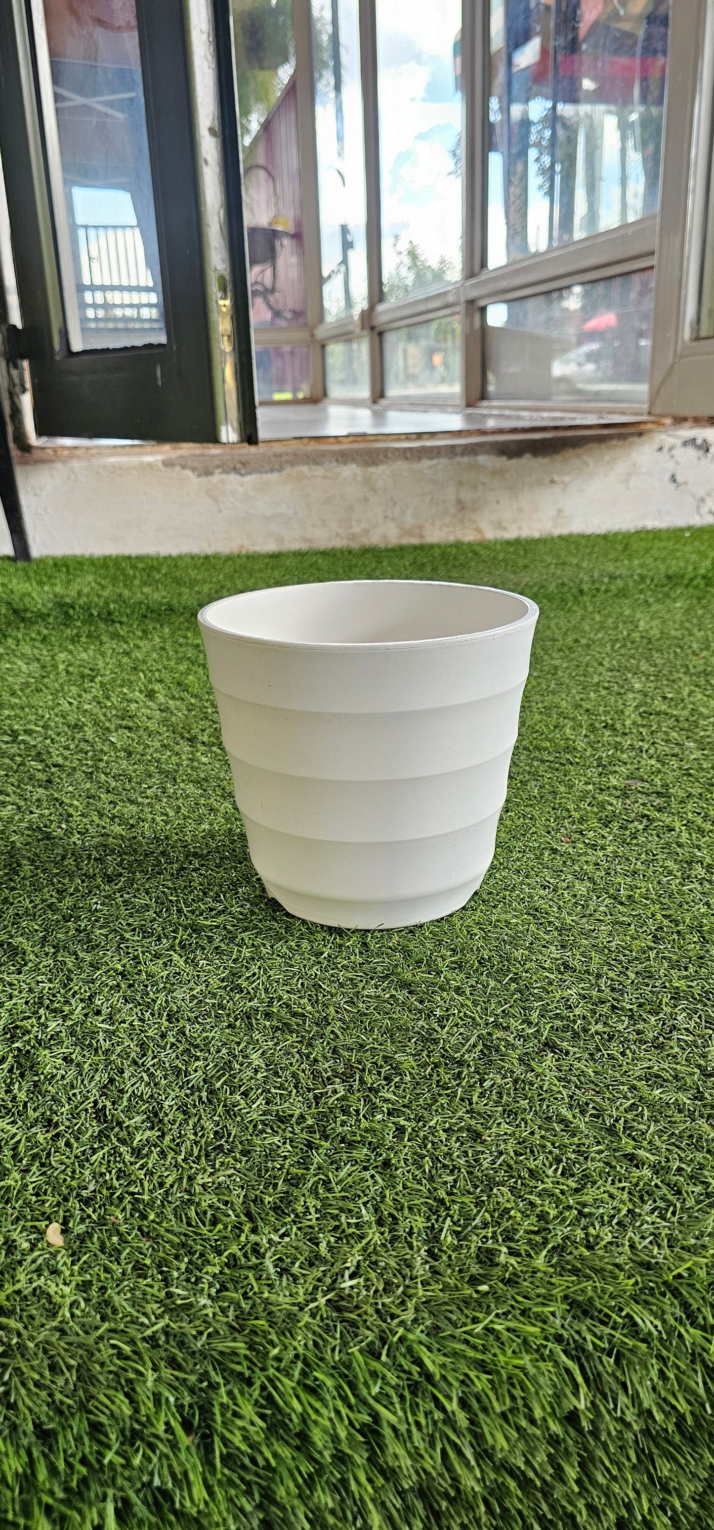 Ridged Nursery Planter
