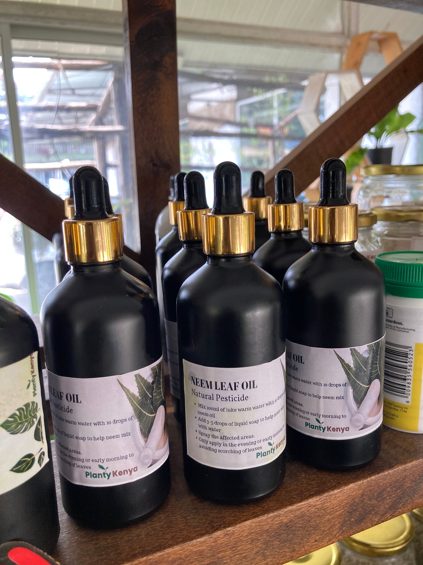Neem leaf oil