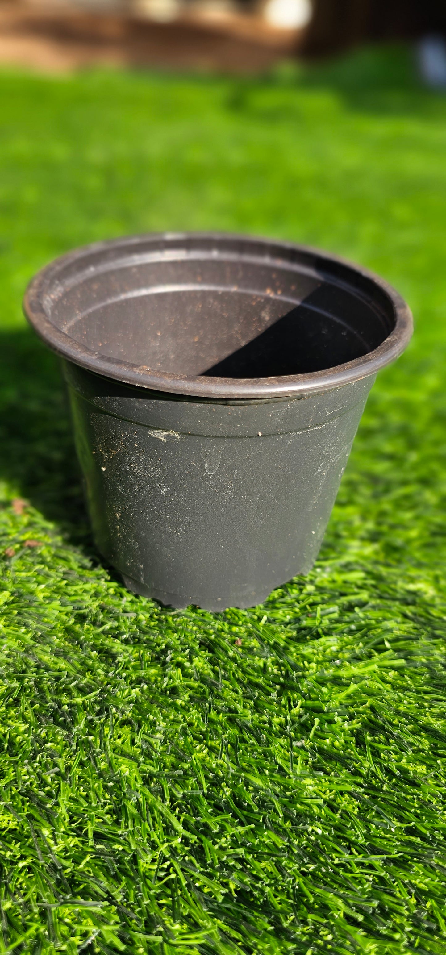 Black Circular Planter 300ml