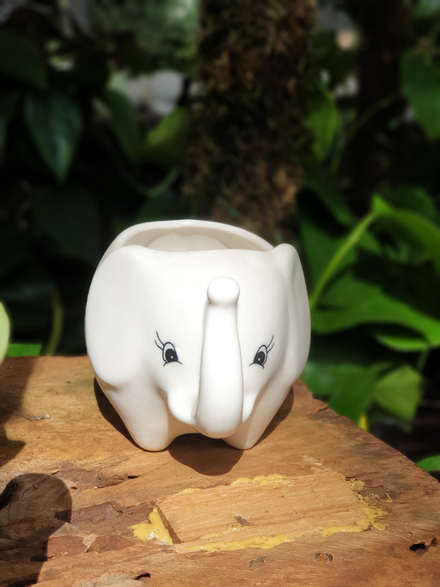 Elephant Ceramic "Ellie" White